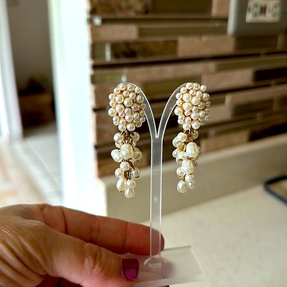 Chandelier Pearls Fashion Earrings NEW! - Picture 4 of 6